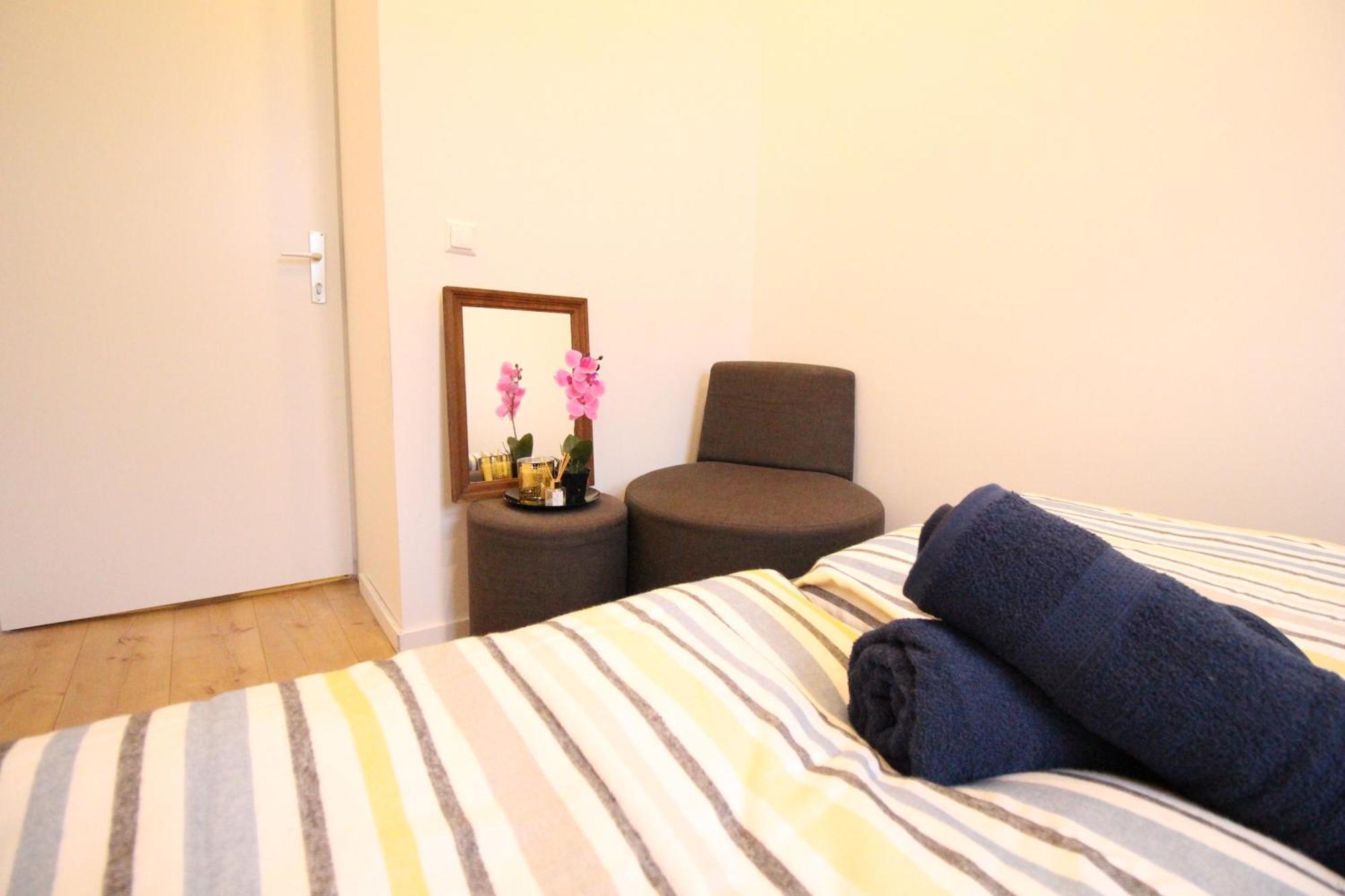 Disc Cozy Rooms In Liesing Vienna Exterior photo